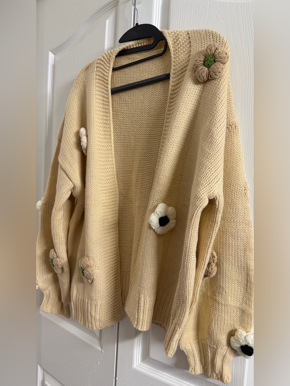 Cream Floral Appliqué Open Cardigan Sweater